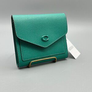 Coach CH808 Small Wyn Bright Green Crossgrain Leather Envelope Wallet NEW